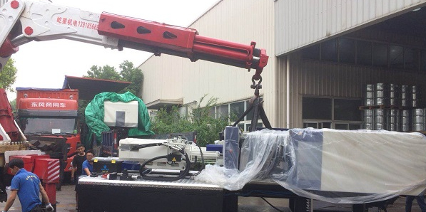 大型設(shè)備吊裝搬運(yùn)需要注意的事項(xiàng)，及上海設(shè)備吊裝搬運(yùn)公司哪家好？