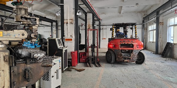 搬運(yùn)設(shè)備的公司有幾種？有什么區(qū)別？