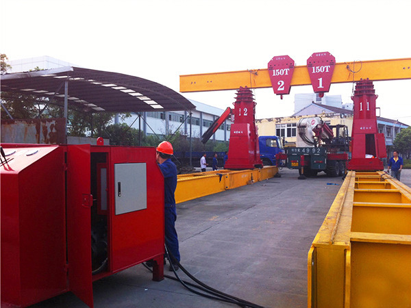 液壓龍門(mén)吊安裝-1
