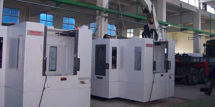 精密設(shè)備吊裝過(guò)程應(yīng)該注意什么事項(xiàng)？及上海精密設(shè)備吊裝公司哪家好？